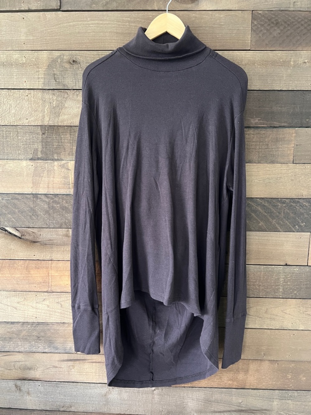 Aakasha Women's Turtle Neck Open Back Top in Purple/Gray Size 3/4XL